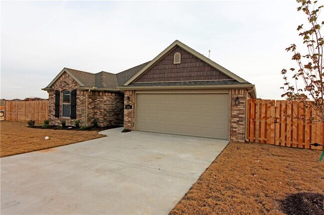 Building Photo - 310 Sullivans Wy