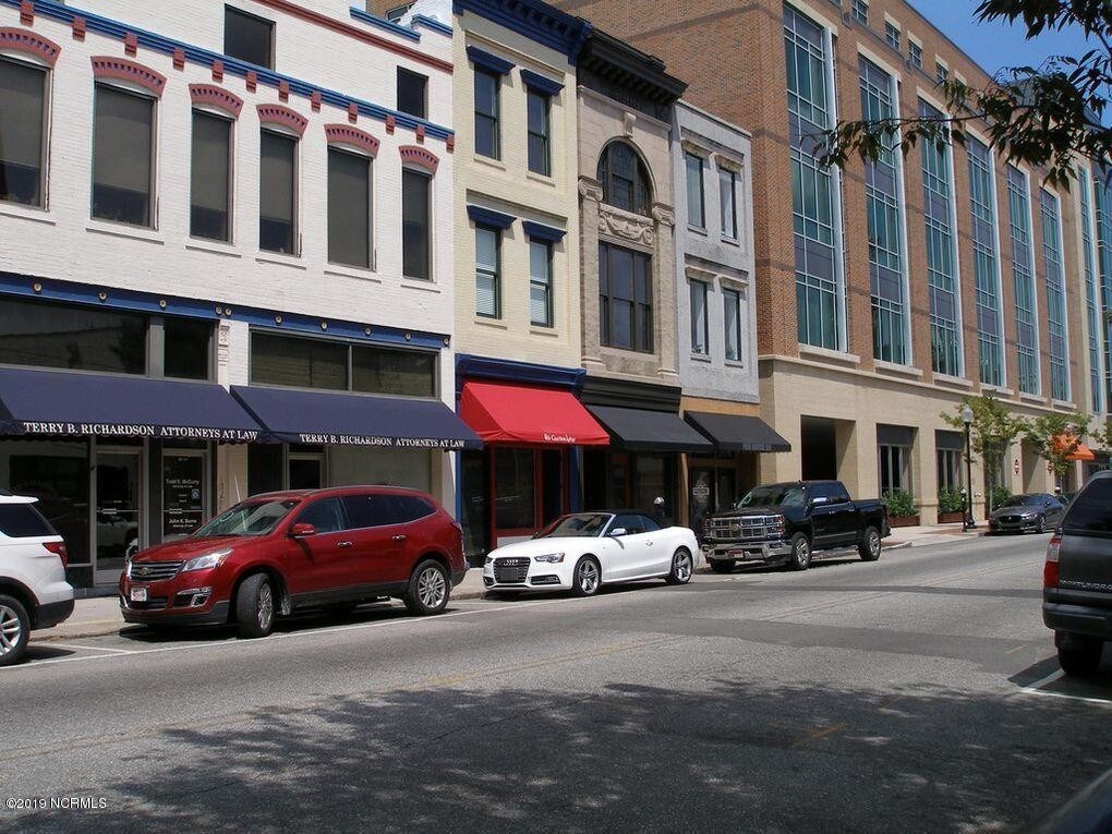 Primary Photo - 211 Princess St