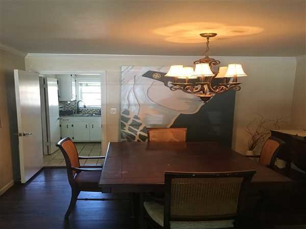 Building Photo - Located in the heart of buckhead