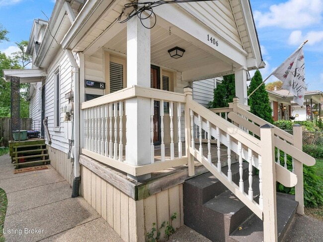 Building Photo - 1406 Walter Ave