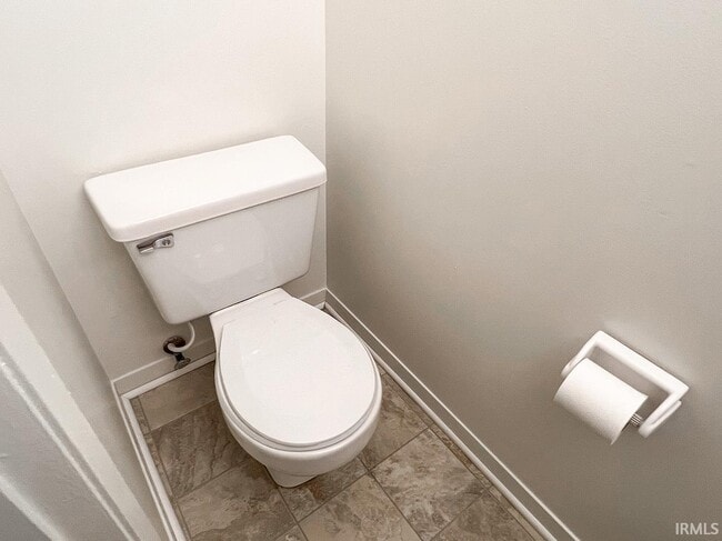 Building Photo - 513 E Graham Pl