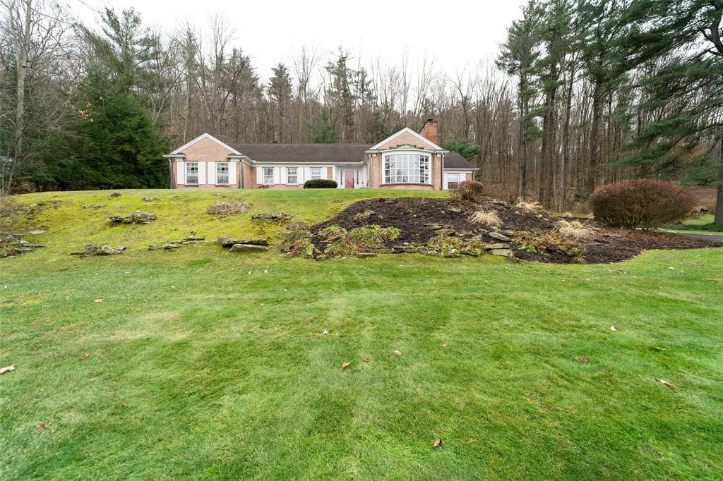 Primary Photo - 1337 Hillside Dr