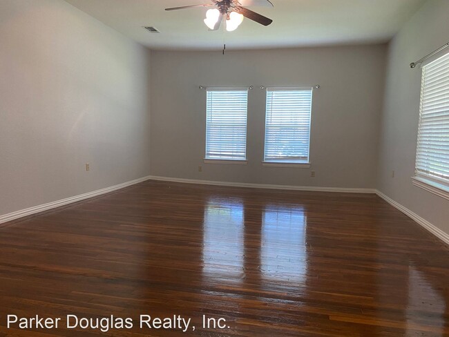 Building Photo - 2 br, 2 bath House - 604 S. Rusk