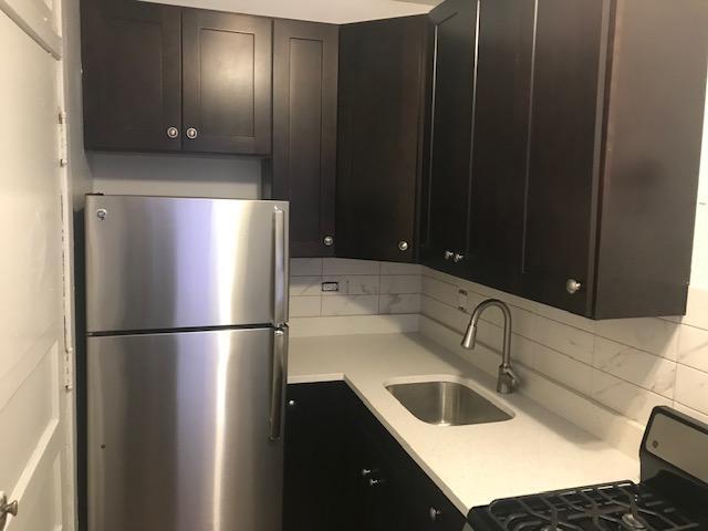 Foto principal - 3024 N Halsted St