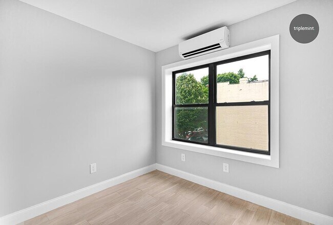 Building Photo - 264 Brooklyn Avenue