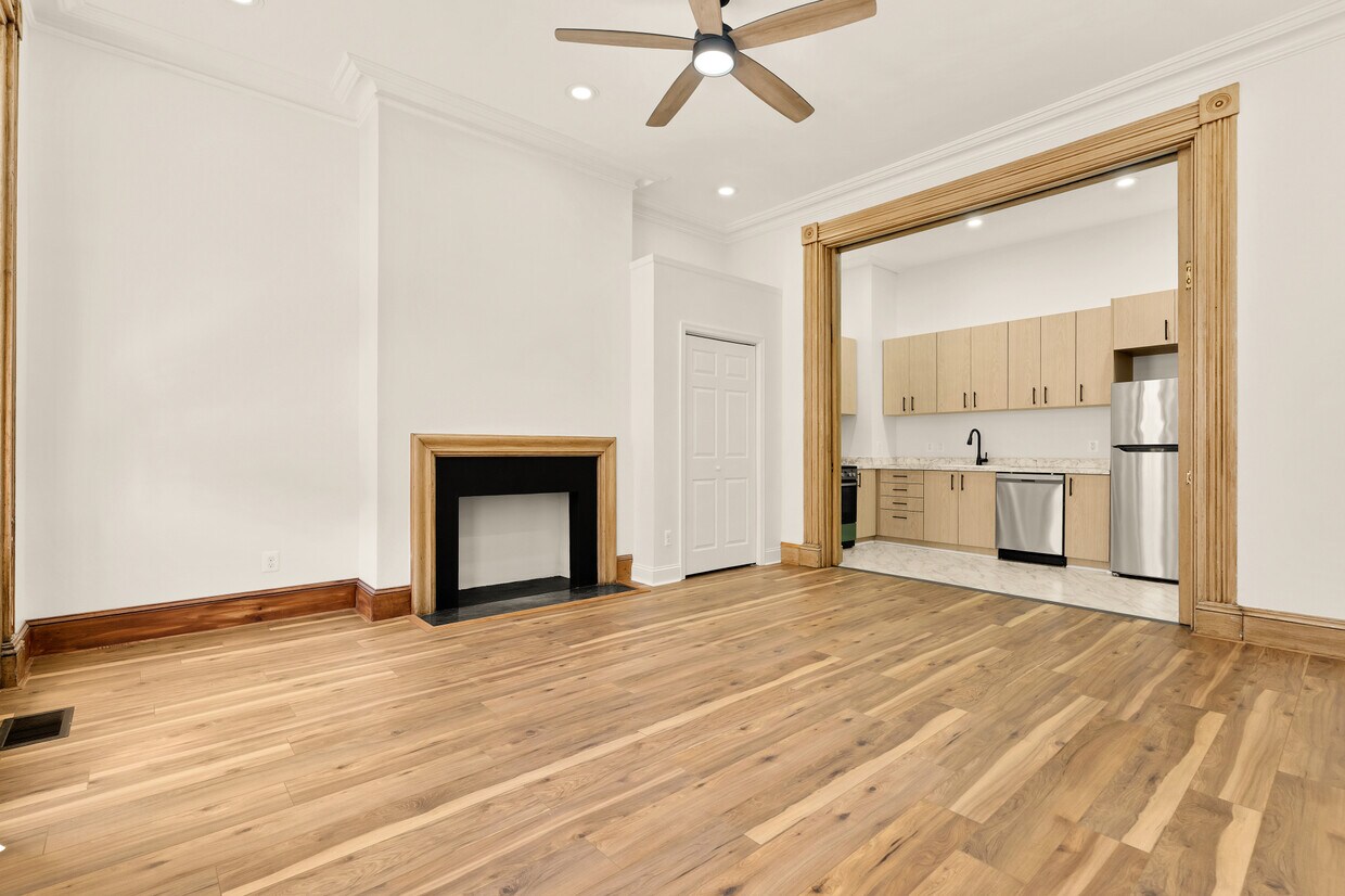 Foto principal - 115 S Patrick St