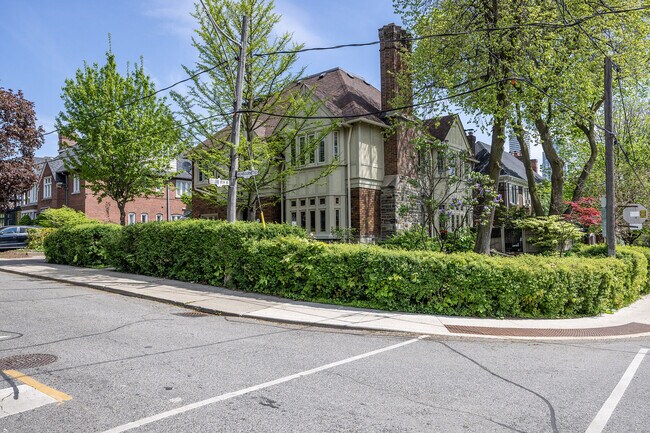 Photo du bâtiment - 18 College View Ave