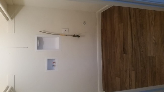 Foto del edificio - 1939 E Missouri Ave