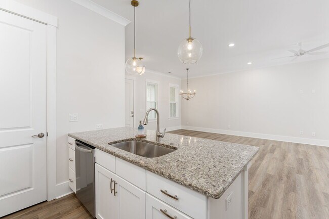 Building Photo - 4454 Bannock Cir