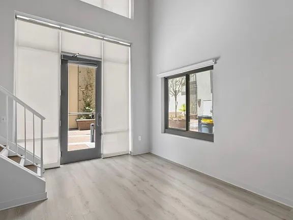 Foto del edificio - Spacious  contemporary, ultimate urban chic Loft  in the heart of downtown San Jose