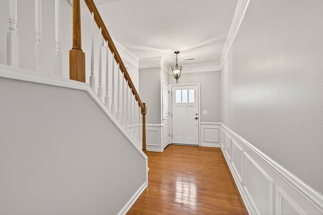 Foto del edificio - Cozy 3BR Townhouse in Glenwood Crossing!