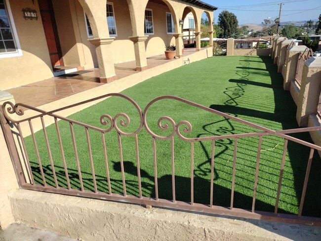 Vista desde la entrada - 909 Galopago St