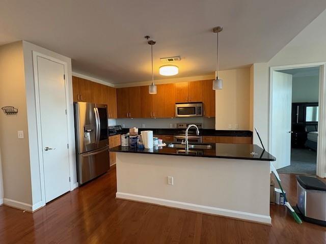 Building Photo - 711 Cosmopolitan Dr NE