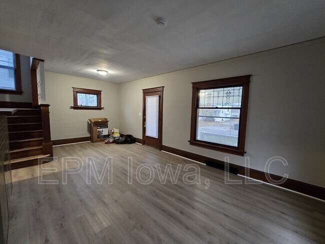 Foto del edificio - 349 17th St SE