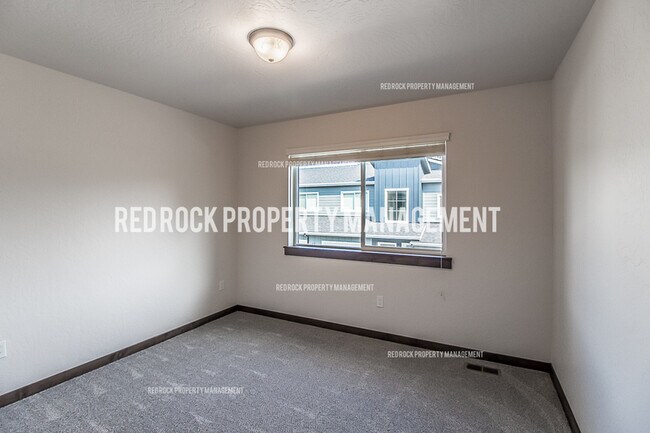 Foto del edificio - 1571 Latitude Ln