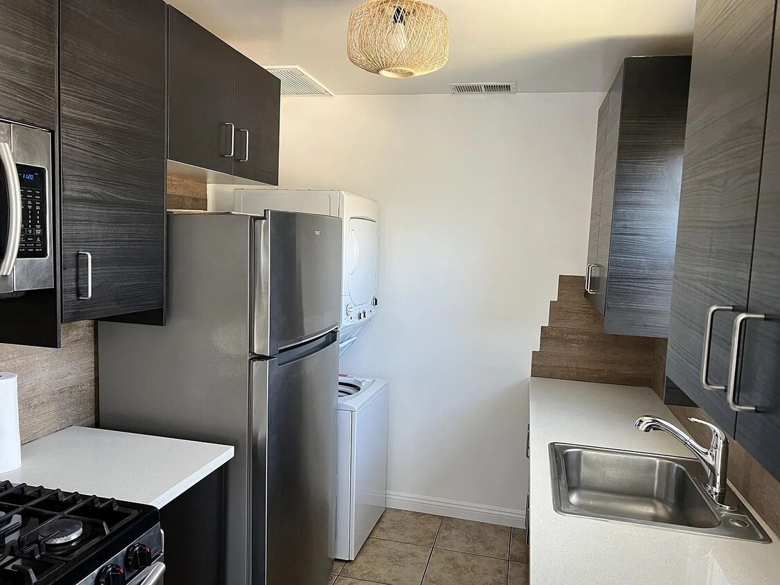 Foto principal - 716 Kellogg Ave