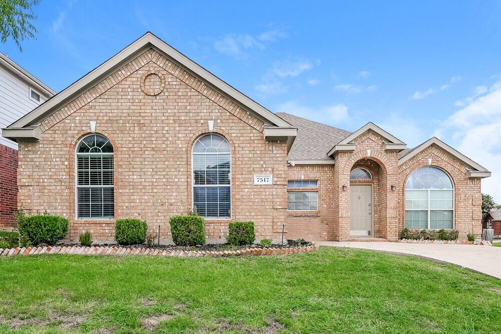 Foto principal - 7517 Creek Meadow Dr