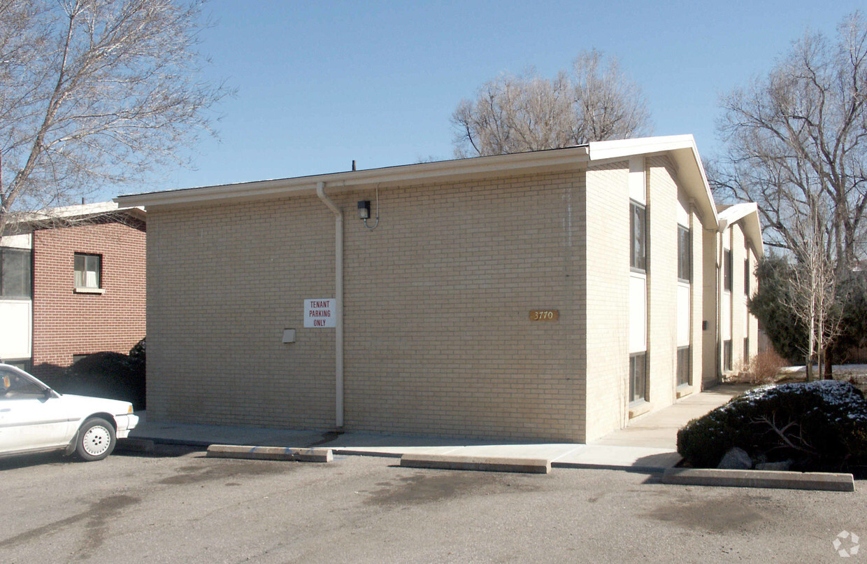 Primary Photo - Brookside Bldg 1