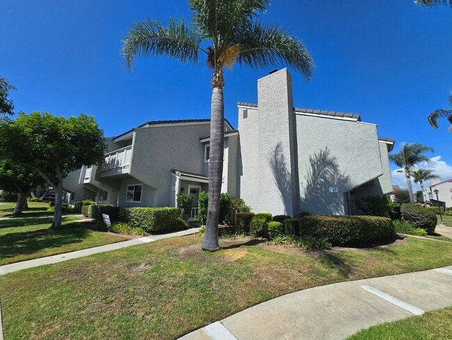 Beautiful Cherry Wood Comm: 3 Bedroom 3 Ba... - Beautiful Cherry Wood Comm: 3 Bedroom 3 Ba... House