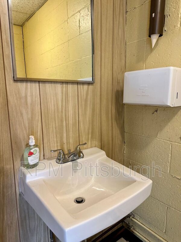 Foto del edificio - 934 Penn Ave