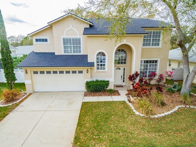 Building Photo - Beautiful renovated 4 bedroom 3 bathroom H...