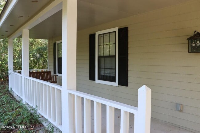 Building Photo - 4347 Clove St