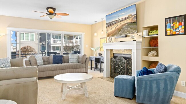 Building Photo - 224 Boardwalk-SI ID1309012P