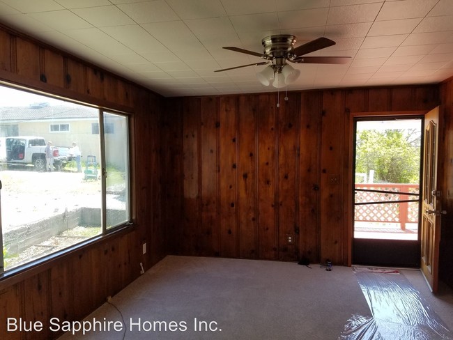 Building Photo - 18475 Apricot Way