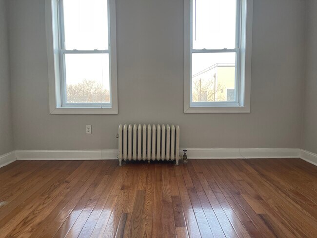 Foto del edificio - 943 Pavonia Ave