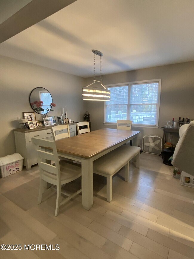 Foto del edificio - 11 Walnut Ct