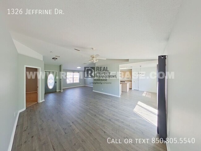 Foto del edificio - 1326 Jeffrine Dr