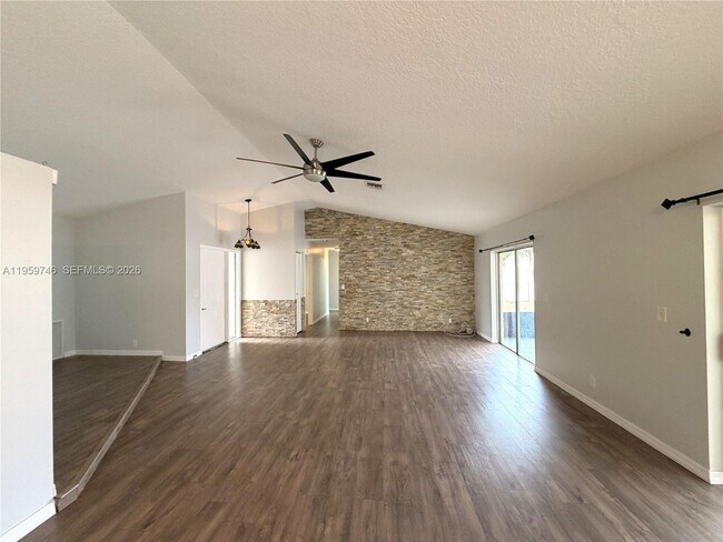 Foto del edificio - 8721 NW 47th St