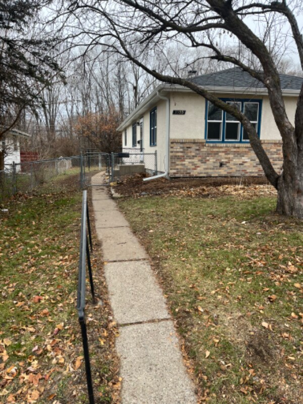 Primary Photo - 1555 McAfee St