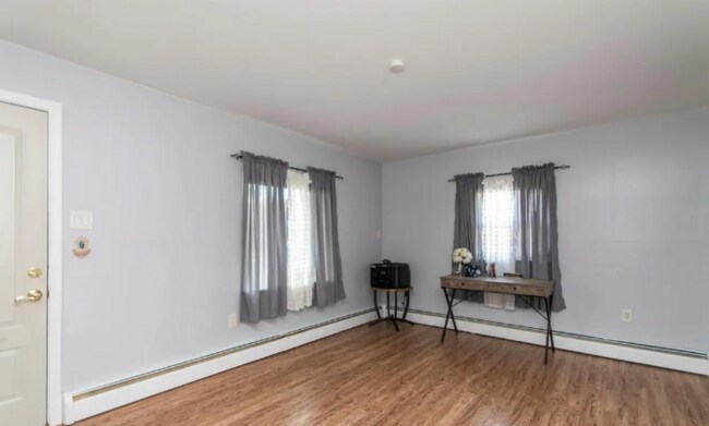 Foto del edificio - 208 Cardiff Rd, Fairless Hills, PA, 19030