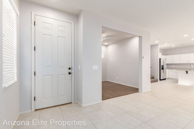 Building Photo - 4443 E Remington Dr