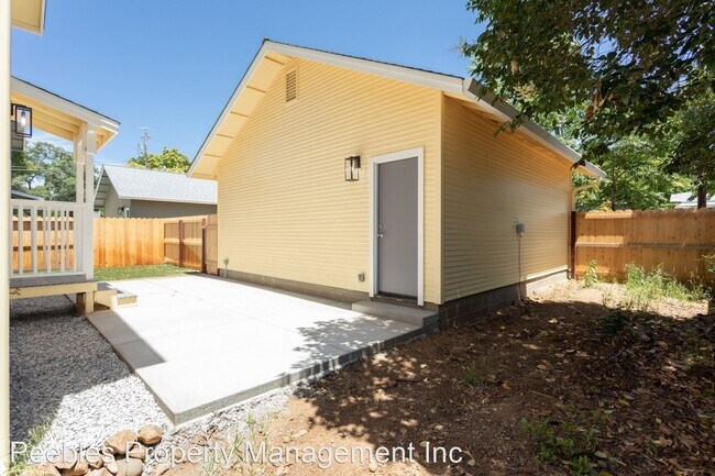 Foto del edificio - 3 br, 2.5 bath House - 2127 Hewitt Ave