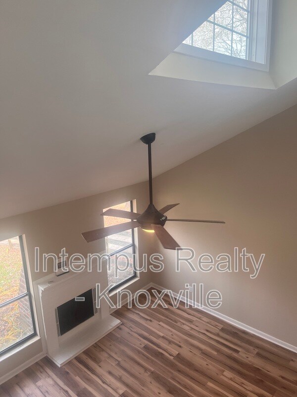 Foto del edificio - 7666 Chatham Cir NW