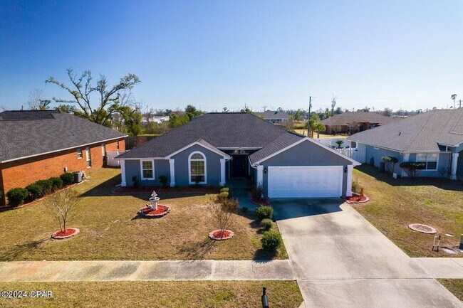 Foto del edificio - 3758 Bay Tree Rd