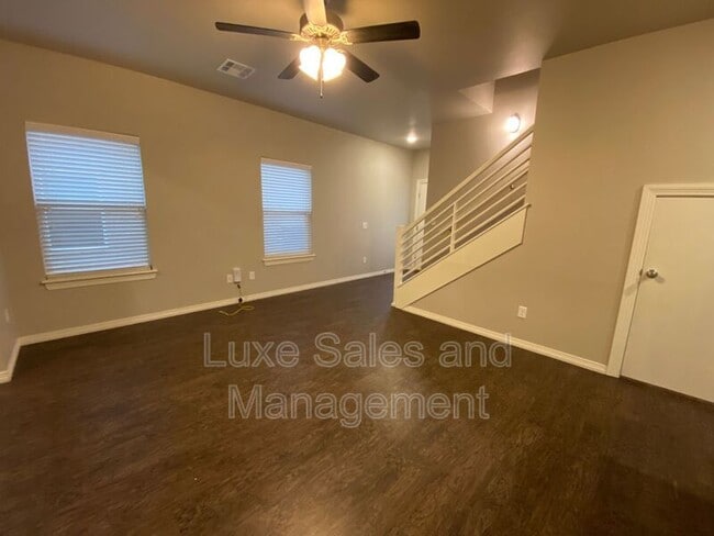 Foto del edificio - 2149 Camino Del Plaza Ln