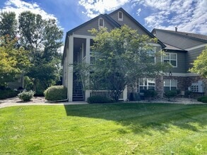 Building Photo - 5225 White Willow Dr