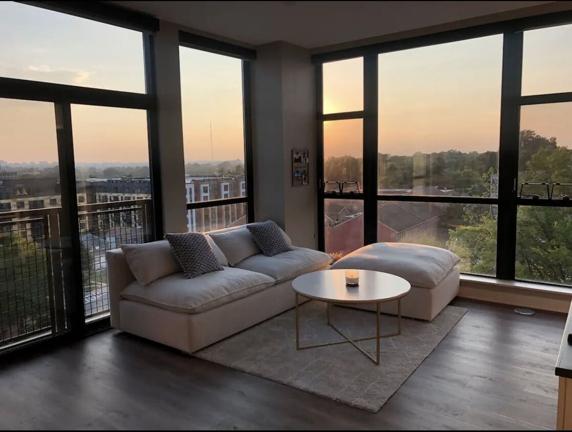 Foto principal - 1320 Fenwick Ln