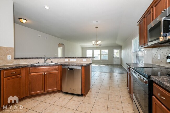 Building Photo - 702 Cedar Cove Dr