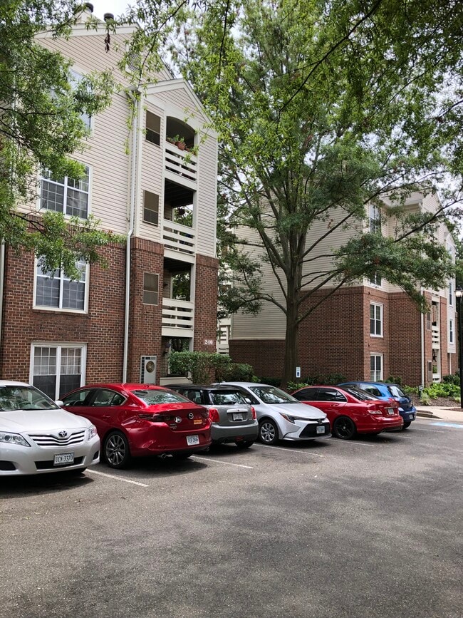 Photo - 240 S Reynolds St Apartment