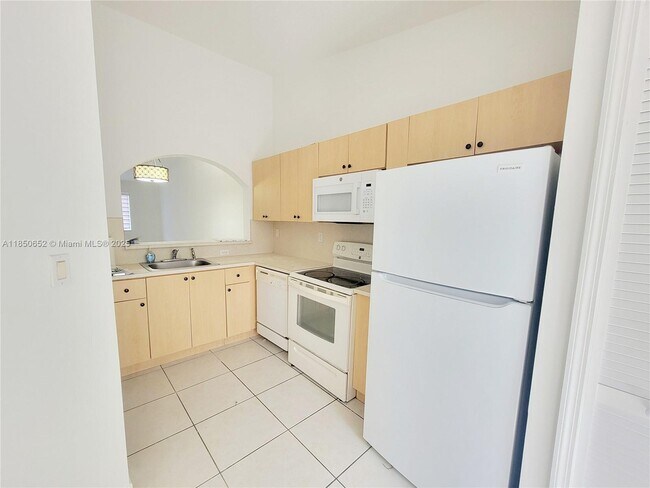 Foto del edificio - 1240 SE 31st Ct