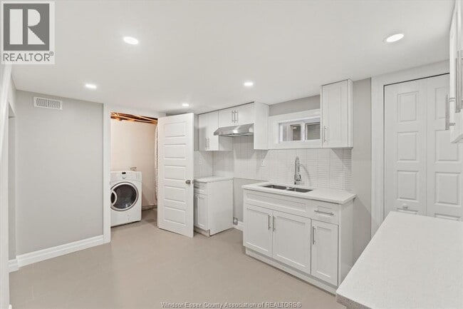 Building Photo - 1439 Benjamin Ave