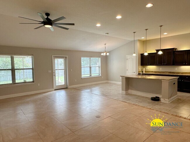Building Photo - Beautiful 4-Bedroom Brick Home in Misty Meadows, Navarre!