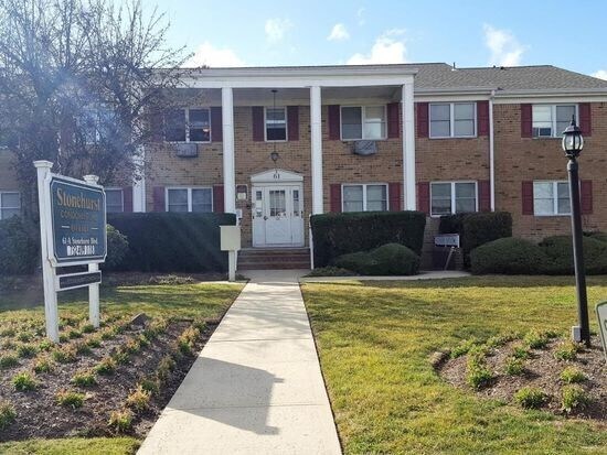 Primary Photo - 77 Stonehurst Blvd