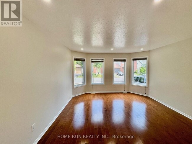 Building Photo - 52 Collington St