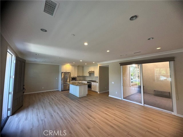 Building Photo - 206 Rodeo