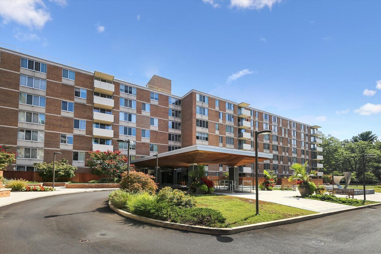 Foto principal - Great 2 Bedroom 2 Bath in Van Ness DC!